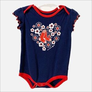 Genuine Merchandise Boston Red Sox Onesie Heart Filled w Flowers & Red Sox